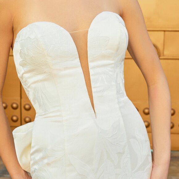 Wedding Dress Allure Bridals, Madison James MJ960 Brocade, Bow, Size 12 Gown NWT - Picture 7 of 9